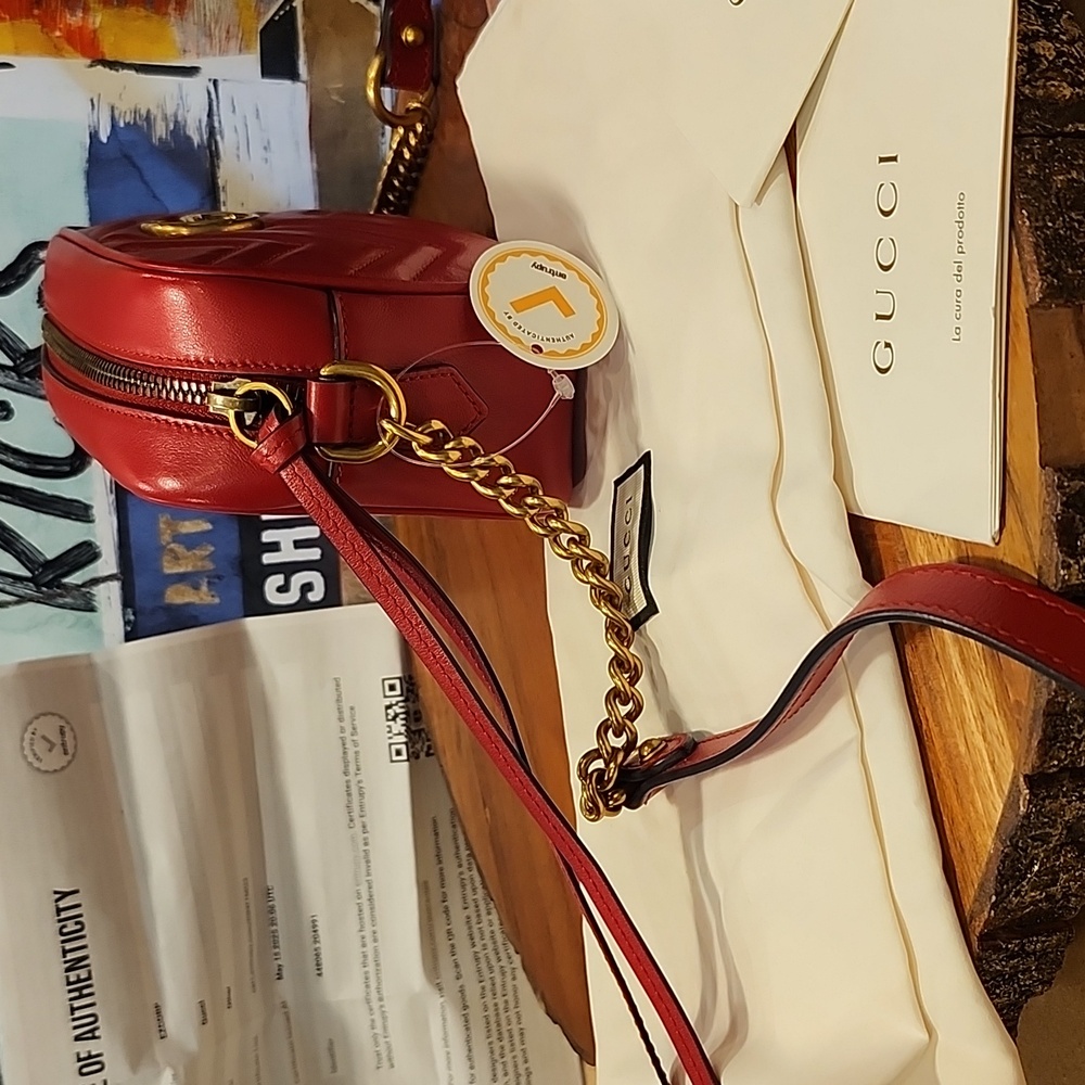 Gucci Marmont Red Camera Bag Chevron Quilt Leather Crossbody Bag W/Gold Accents - Picture 8 of 16